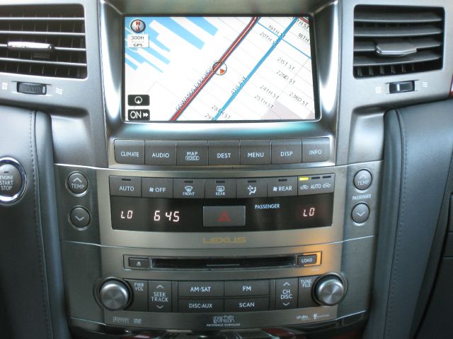 Lexus LX 570 2009 photo 15