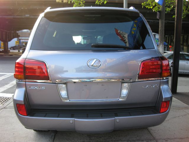 Lexus LX 570 2009 photo 23