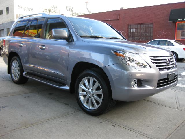 Lexus LX 570 2009 photo 27
