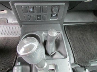 Lexus LX 570 2010 photo 2