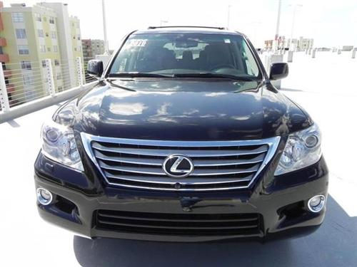 Lexus LX 570 2010 photo 2