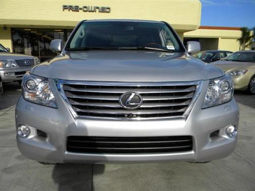 Lexus LX 570 2010 photo 4