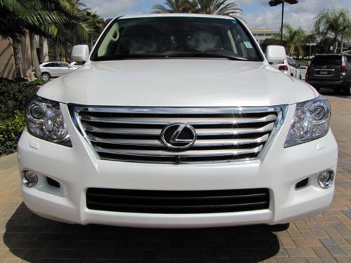 Lexus LX 570 2010 photo 3