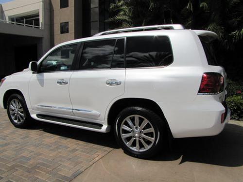 Lexus LX 570 2010 photo 5