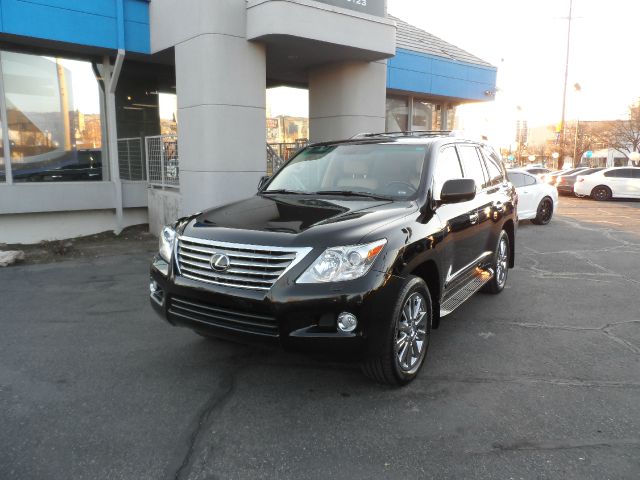 Lexus LX 570 2011 photo 3