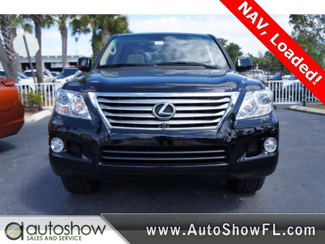 Lexus LX 570 2011 photo 4