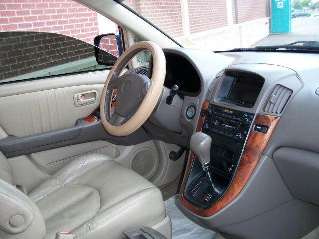 Lexus RX 300 1999 photo 2