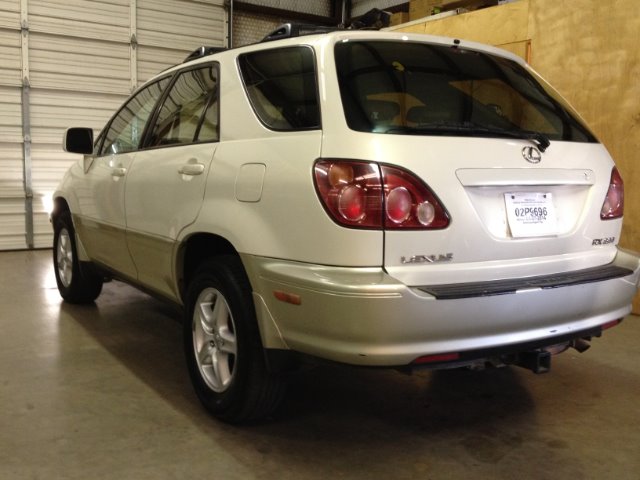Lexus RX 300 1999 photo 3