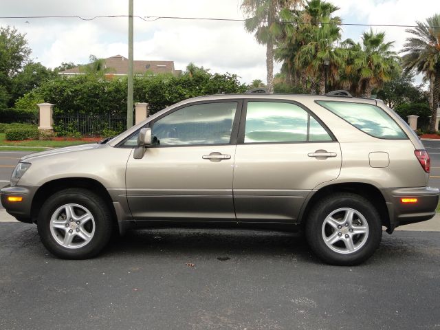 Lexus RX 300 1999 photo 3