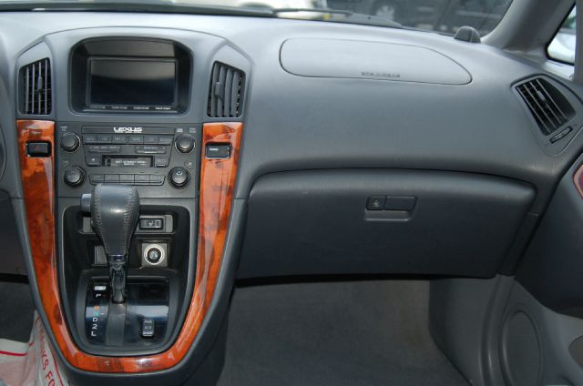 Lexus RX 300 1999 photo 13