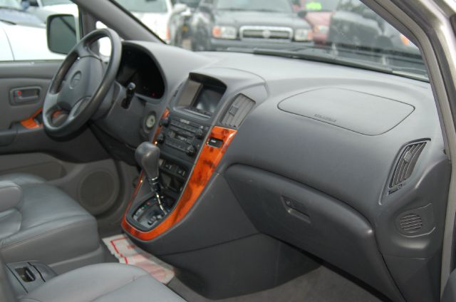 Lexus RX 300 1999 photo 2