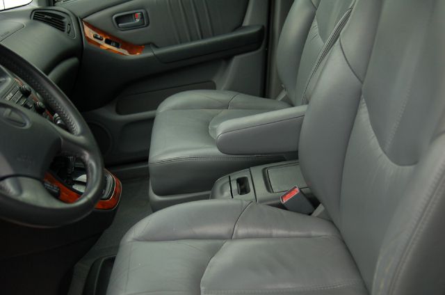 Lexus RX 300 1999 photo 9