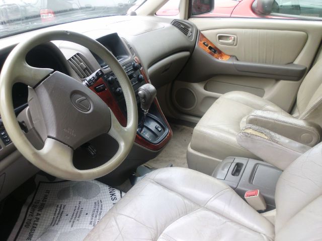 Lexus RX 300 2000 photo 2