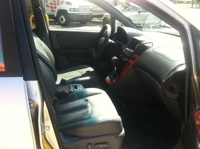 Lexus RX 300 2000 photo 3