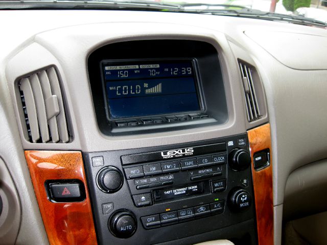 Lexus RX 300 2000 photo 13