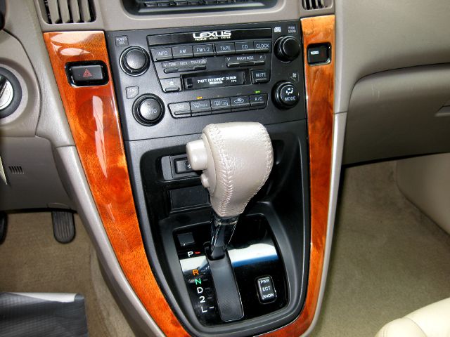 Lexus RX 300 2000 photo 19