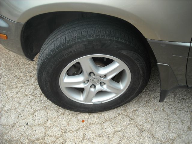 Lexus RX 300 Ram 3500 Diesel 2-WD SUV