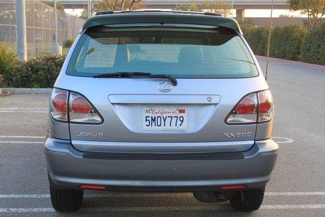 Lexus RX 300 2001 photo 2