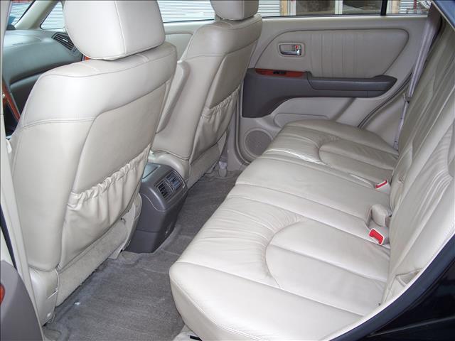Lexus RX 300 2001 photo 2