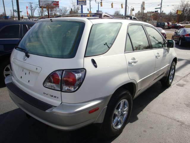 Lexus RX 300 2001 photo 2