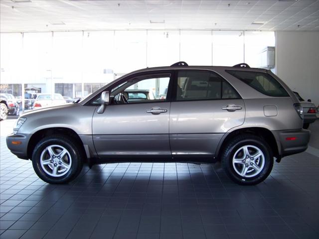 Lexus RX 300 2001 photo 2
