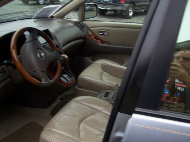 Lexus RX 300 Ram 3500 Diesel 2-WD SUV