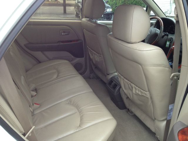 Lexus RX 300 2001 photo 2