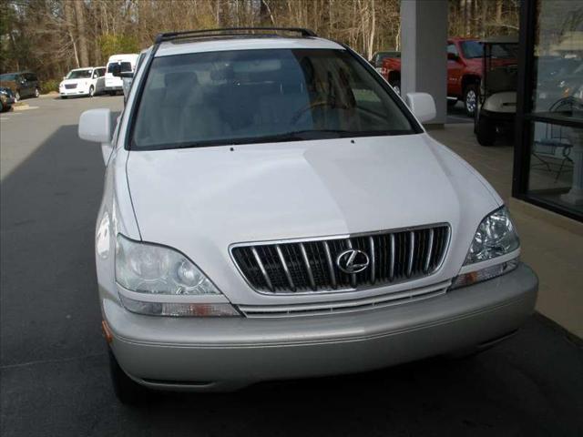 Lexus RX 300 2001 photo 2