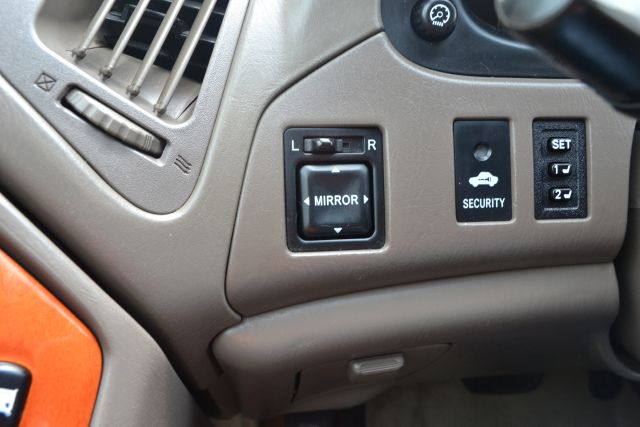 Lexus RX 300 2001 photo 2