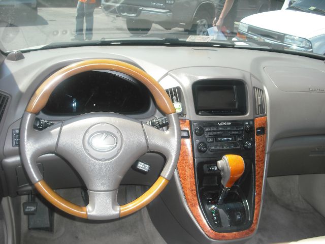 Lexus RX 300 2002 photo 2