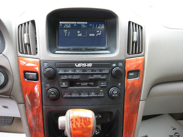 Lexus RX 300 2003 photo 2