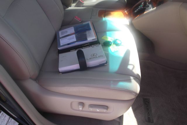 Lexus RX 330 2005 photo 11