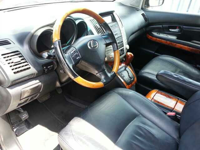 Lexus RX 330 Base SUV