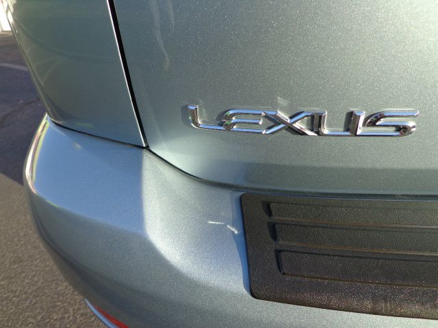 Lexus RX 330 Unknown Hatchback