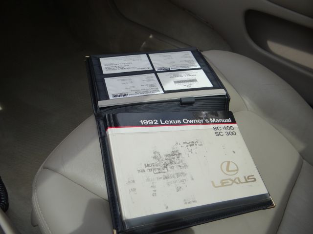 Lexus SC 400 1992 photo 2