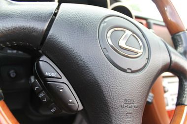 Lexus SC 430 2002 photo 2