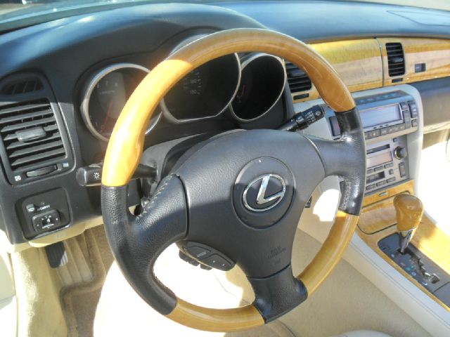 Lexus SC 430 2004 photo 4