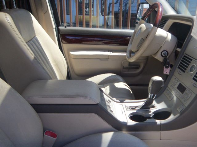 Lincoln Aviator GLS PZEV SUV