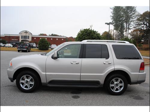 Lincoln Aviator 2004 photo 2