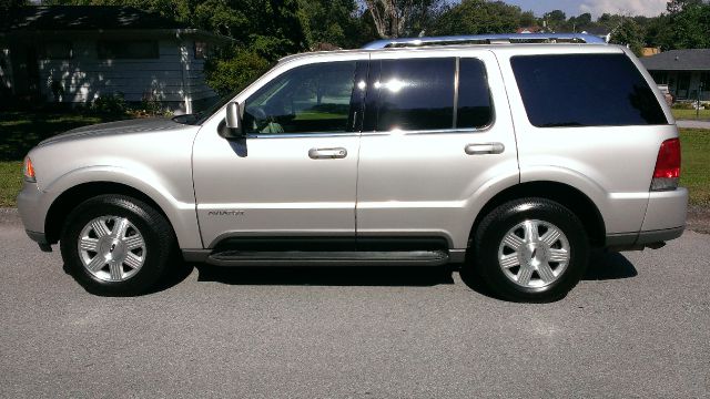 Lincoln Aviator 2004 photo 4