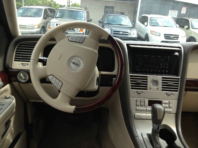 Lincoln Aviator 2004 photo 2