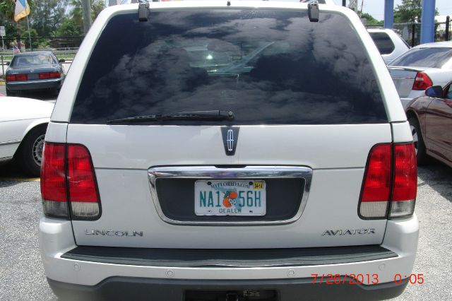 Lincoln Aviator 2004 photo 2