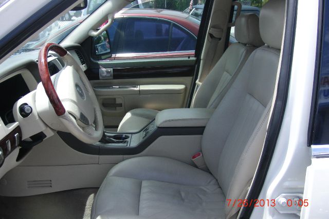 Lincoln Aviator 2004 photo 3