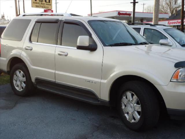 Lincoln Aviator 2005 photo 2