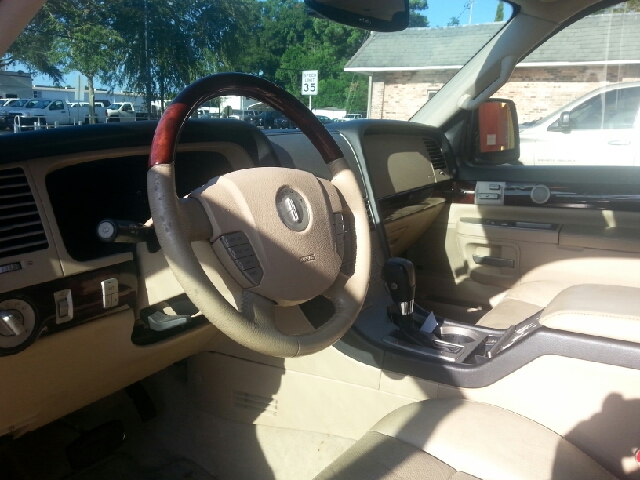 Lincoln Aviator 2005 photo 1