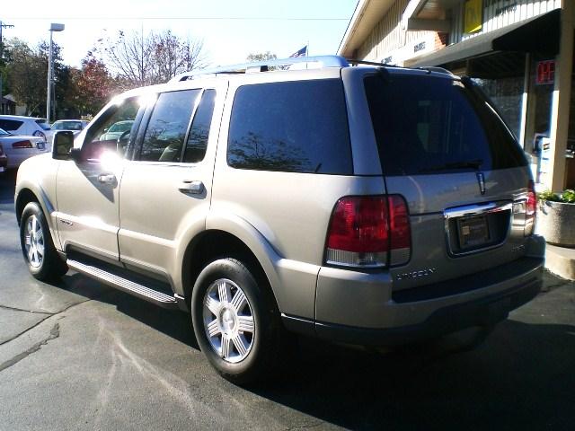 Lincoln Aviator 2005 photo 2