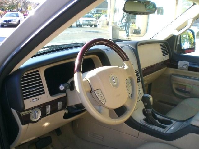 Lincoln Aviator 2005 photo 3