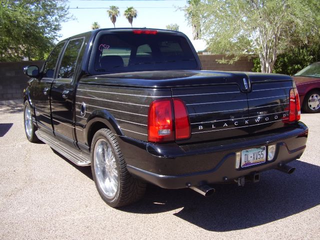 Lincoln Blackwood Touring S Pickup Truck