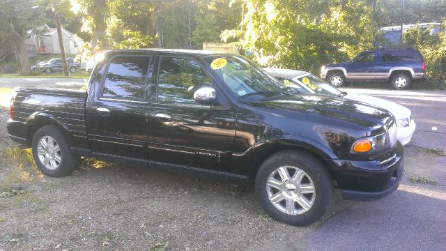 Lincoln Blackwood 2002 photo 2