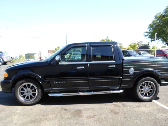 Lincoln Blackwood 2002 photo 16